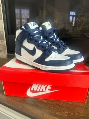 Nike Dunk High (GS) Championship Navy. Youth size 6.5